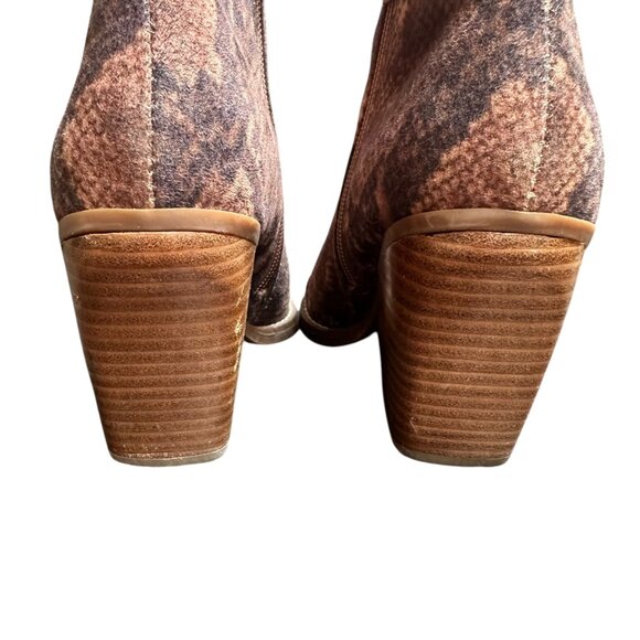 Madden Girl Brown Snake Print‎ Ankle Boots Block Heels Side Zip Country Size 6 - Picture 6 of 10